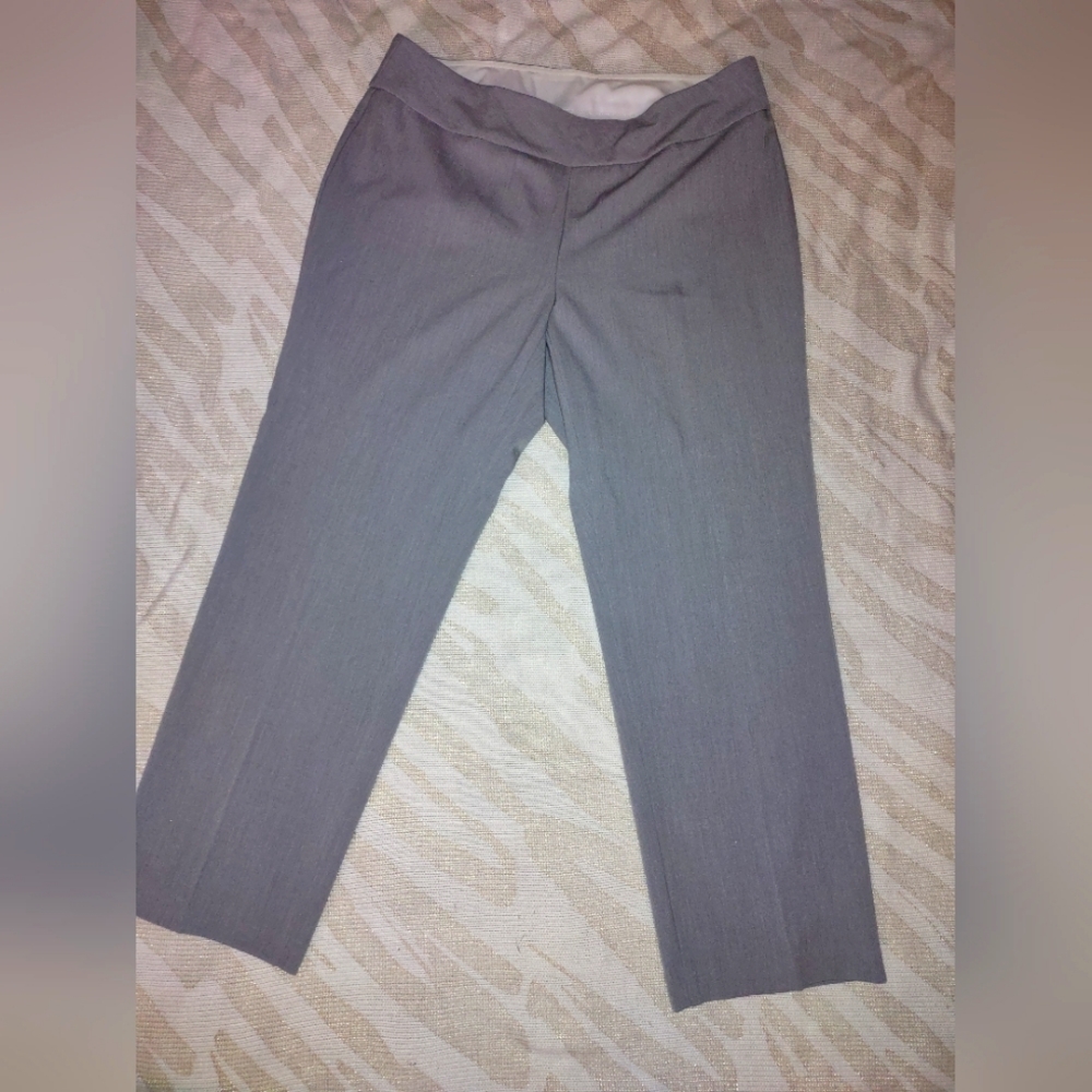 Women's Plus Size 16W Short Gray Pull-On Slacks